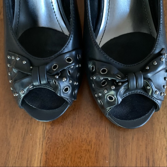 Spring Ladies Dress Shoes - Picture 3 of 8